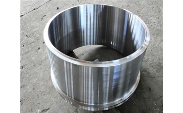 山西法蘭鍛件廠(chǎng)家應(yīng)選擇恰當(dāng)?shù)睦鋮s速度和終冷溫度。